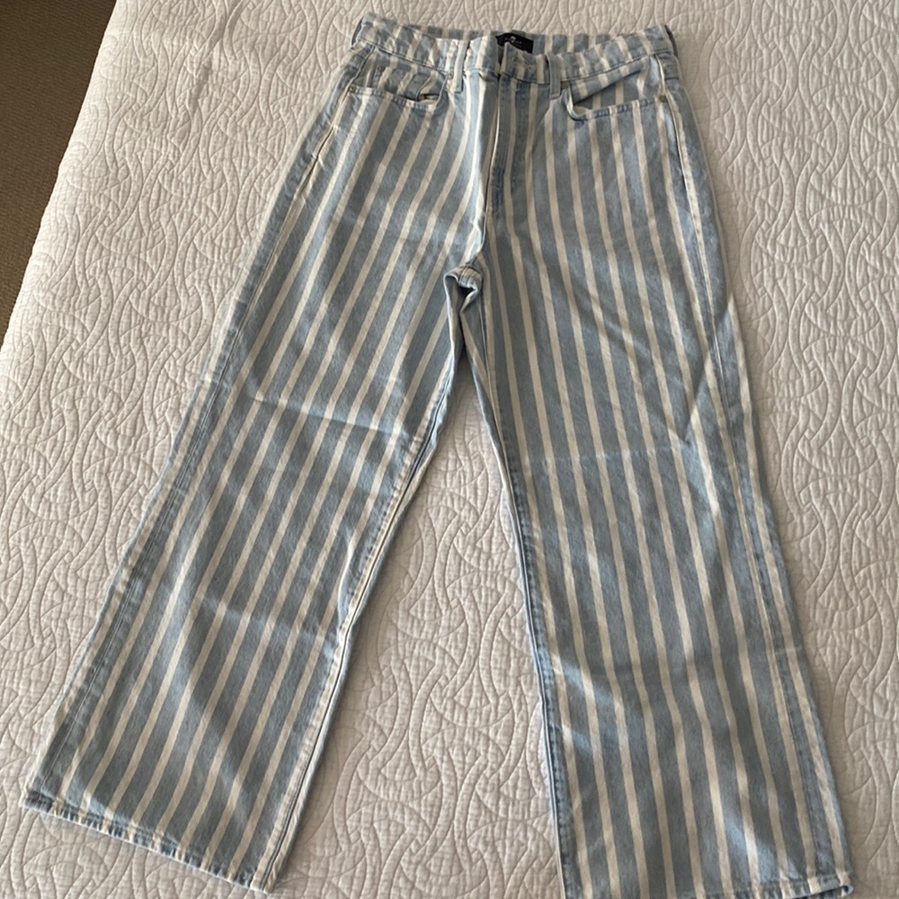 Wide leg jeans